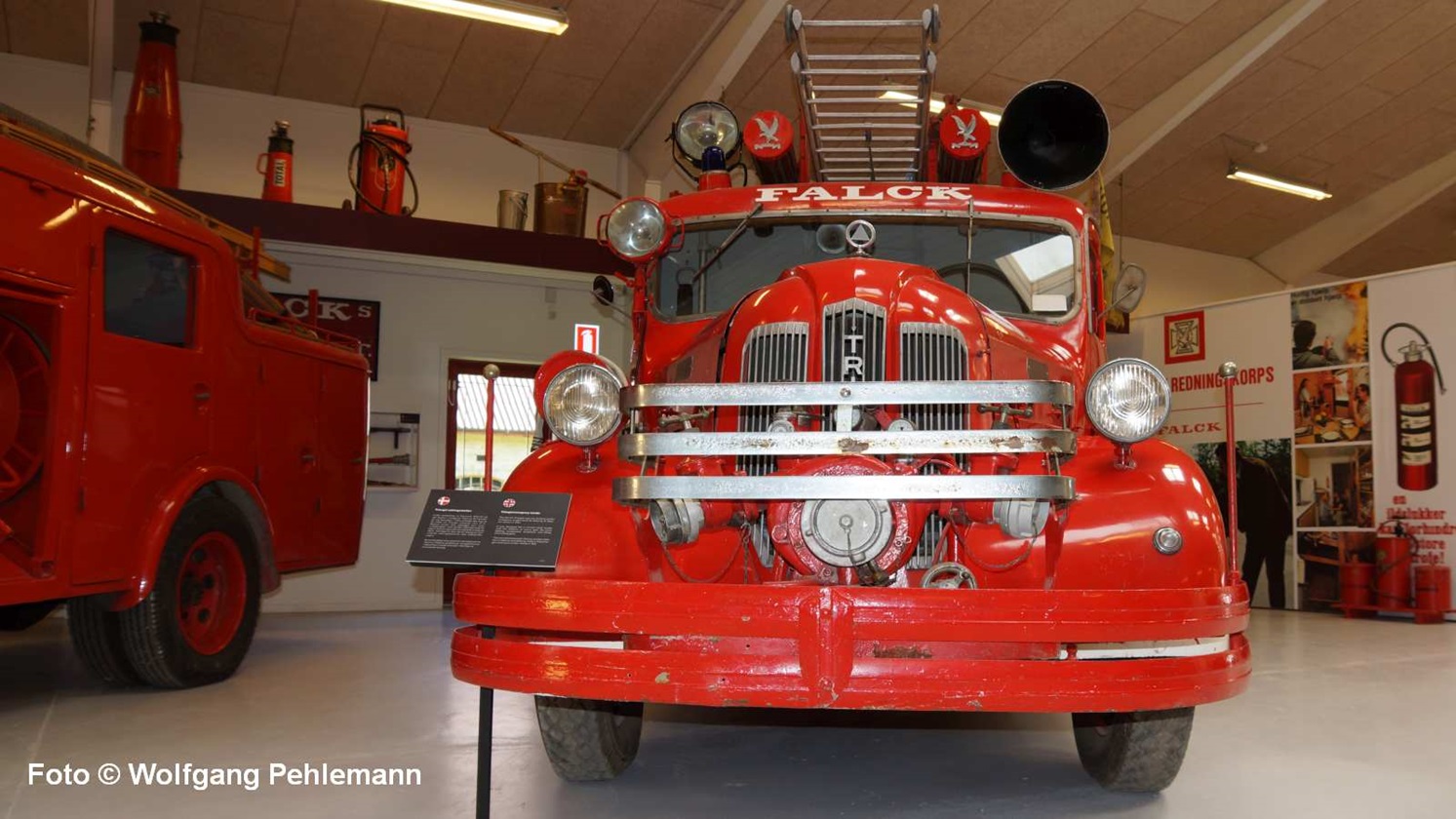 08.05.23 05 Egeskov Slot Museum Falck Fire truck from Triangel - Fyn Danmark - Foto © Wolfgang Pehlemann