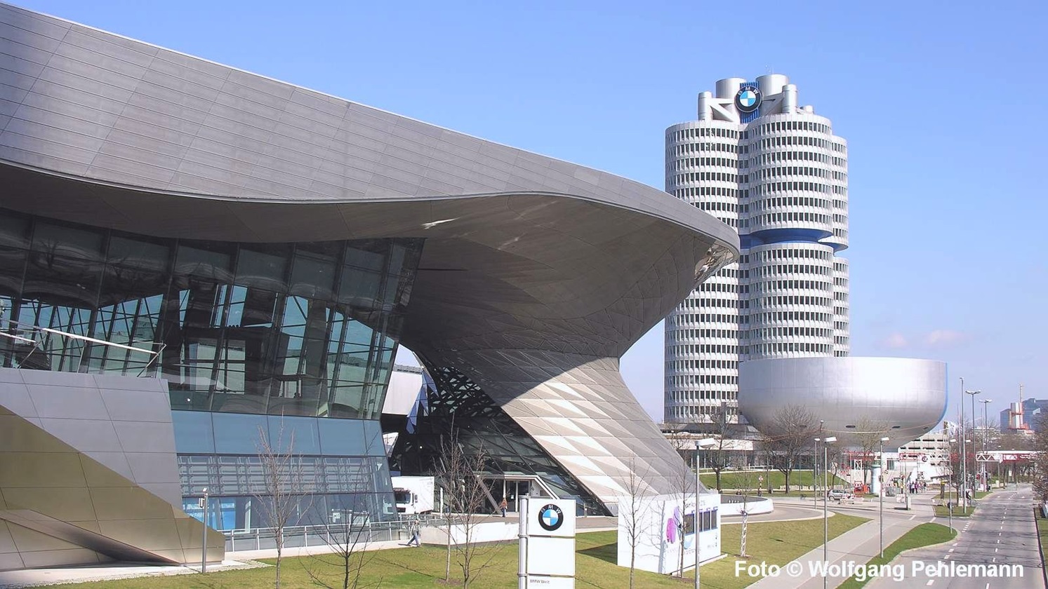 BMW Welt am Olympiapark München - BMW Museum - BMW Hauptverwaltung - Foto © Wolfgang Pehlemann