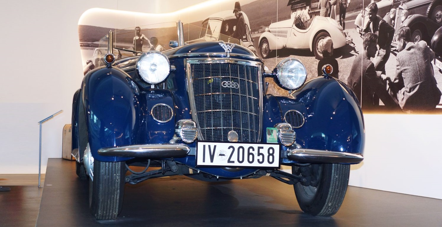 Chrom nicht allein - die Autos machten Glanz der Automobile Wanderer W25K Foto © Wolfgang Pehlemann
