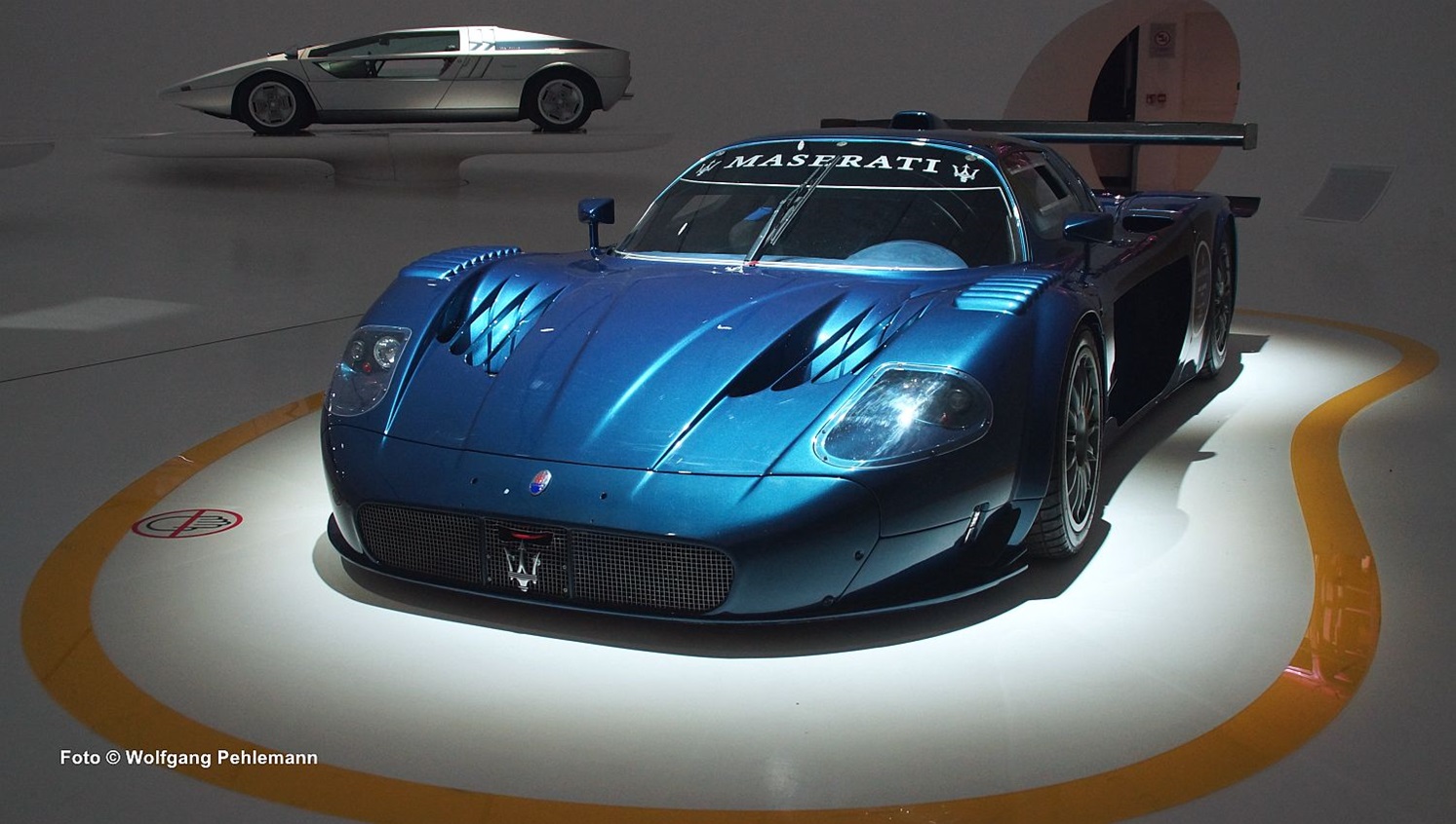 Maserati MC 12 Corse blau - Foto © Wolfgang Pehlemann